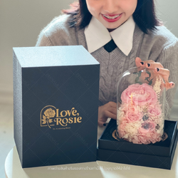 ช่อดอกกุหลาบในโหลแก้ว สีชมพู มีไฟ