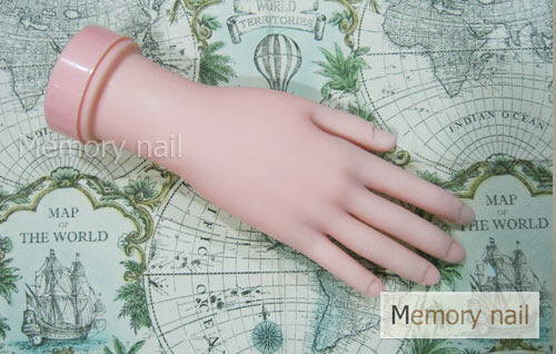มือปลอม