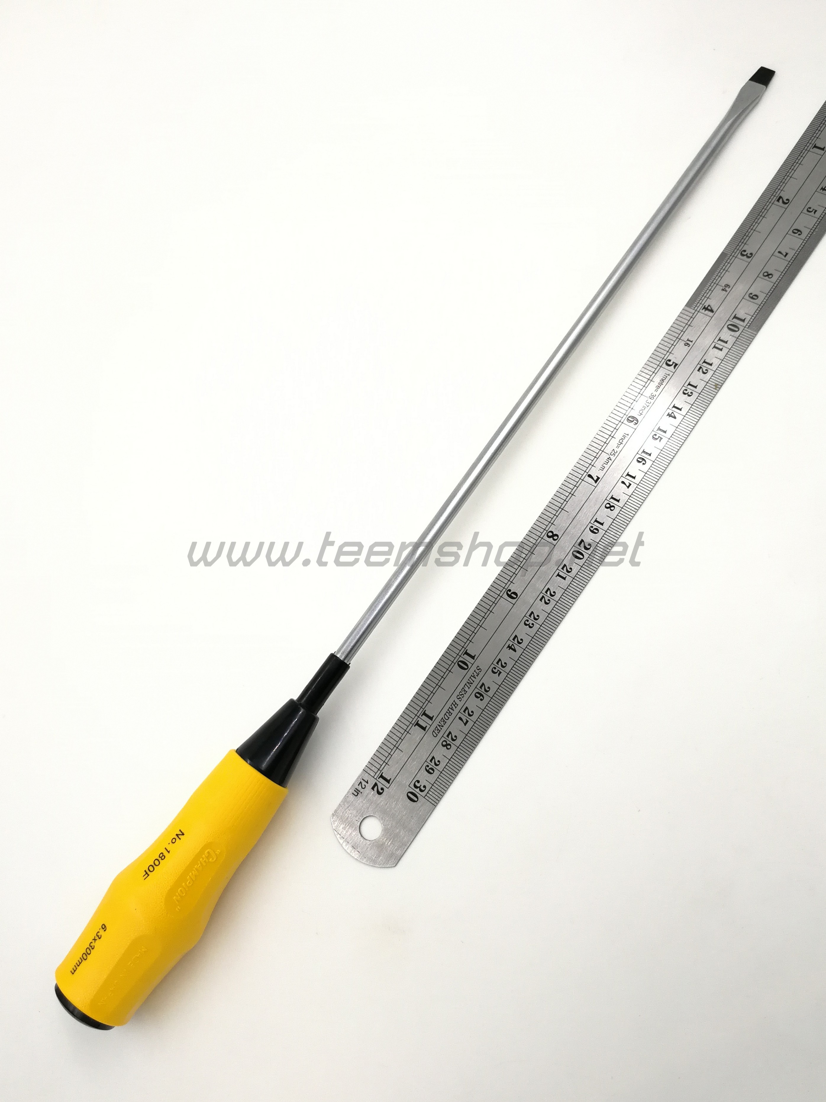 CHAMPION ไขควงด้ามยาง NO.1800F ปากแบน 12" Made in Japan