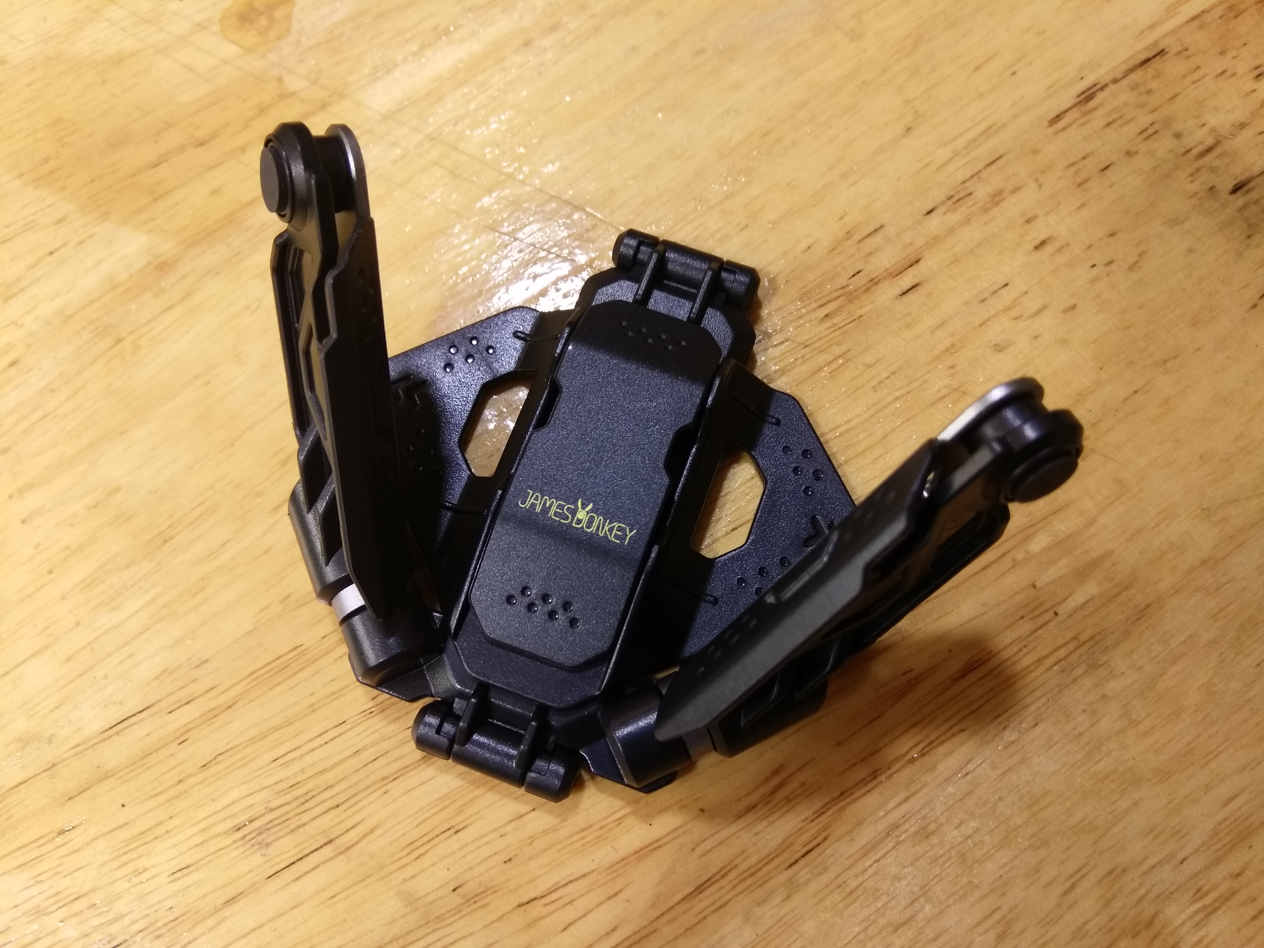 CRAB II อุปกรณ์เสริมสำหรับเล่นเกมบนมือถือ รองรับมือถือขนาด 4.7-6" [Pre-order]