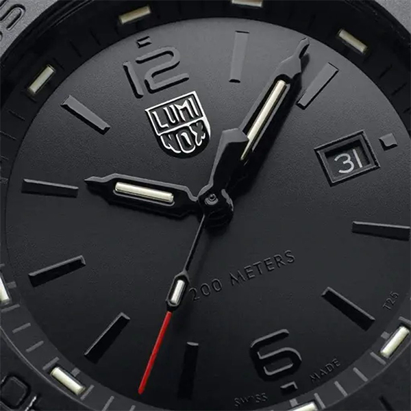 นาฬิกา Luminox PACIFIC DIVER CHRONOGRAPH 3120 SERIES รุ่น XS.3121.BO.RF สีแดง