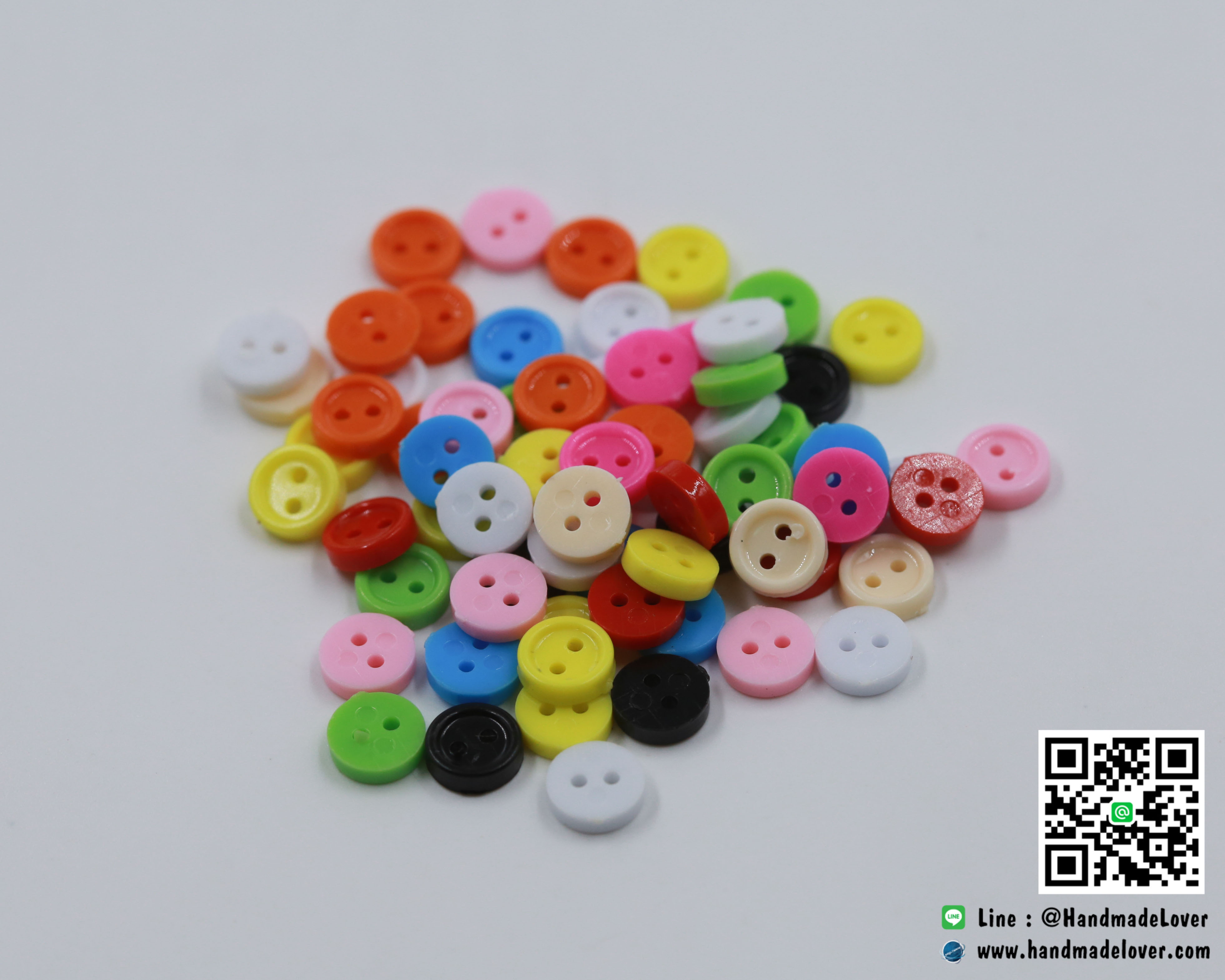 กระดุมพลาสติกจิ๋ว ขนาด 7 mm (แพ็ค 200 เม็ด คละสี)