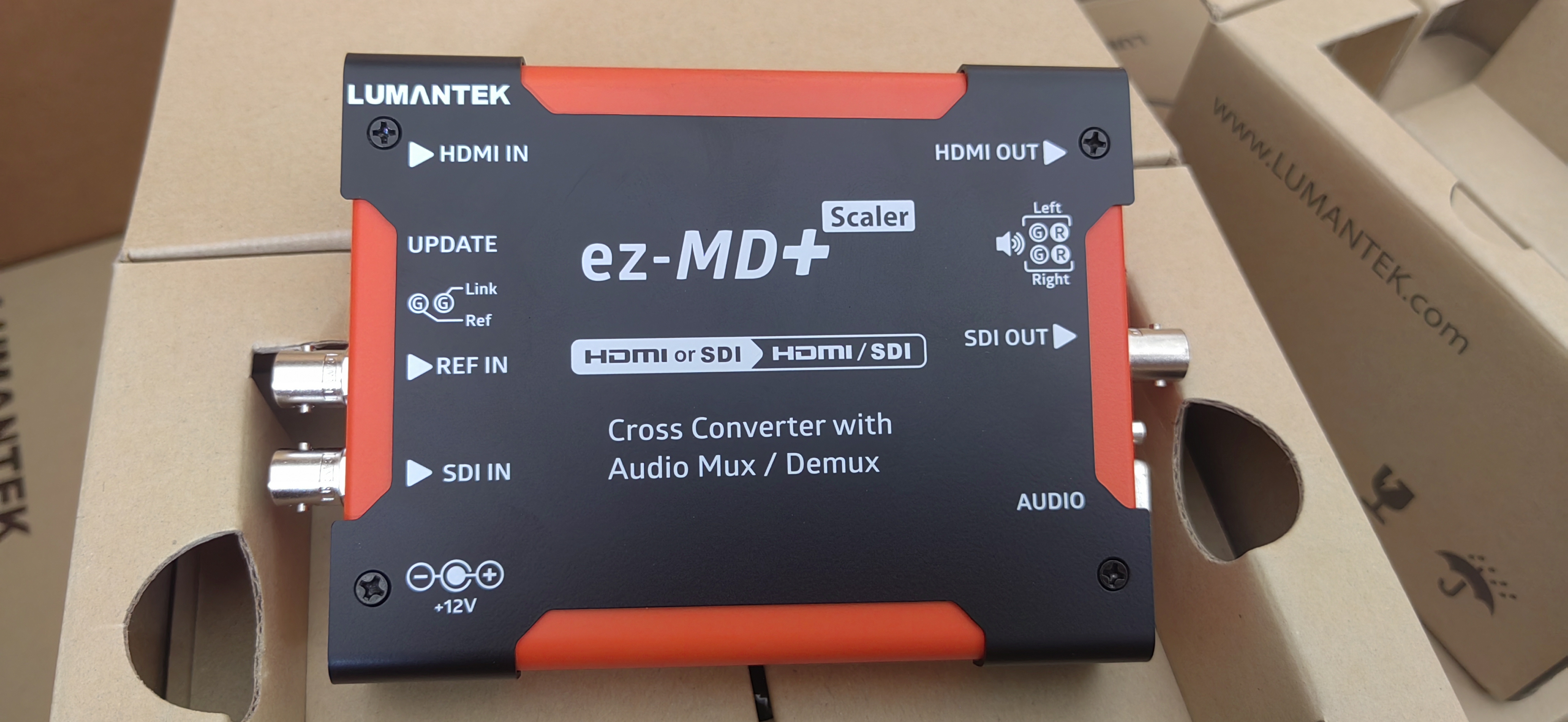 Lumantek ez-MD+ Cross Converter with Audio Mux/Demux & Scaler