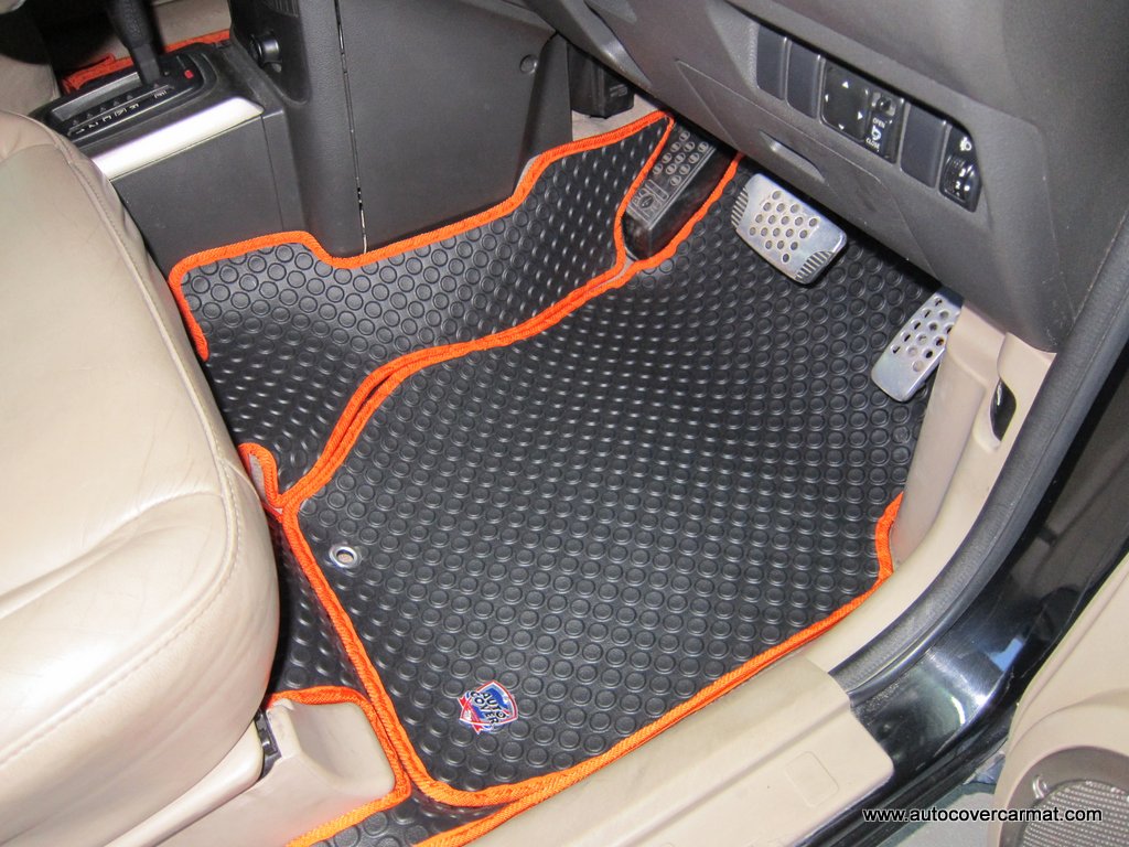 พรมปูพื้นรถยนต์ พรมกระดุม รถ NISSAN XTRAIL รุ่น T30 ปี 2005-2008 ชุดเต็มคัน+แผ่นท้าย จำนวน 16 ชิ้น