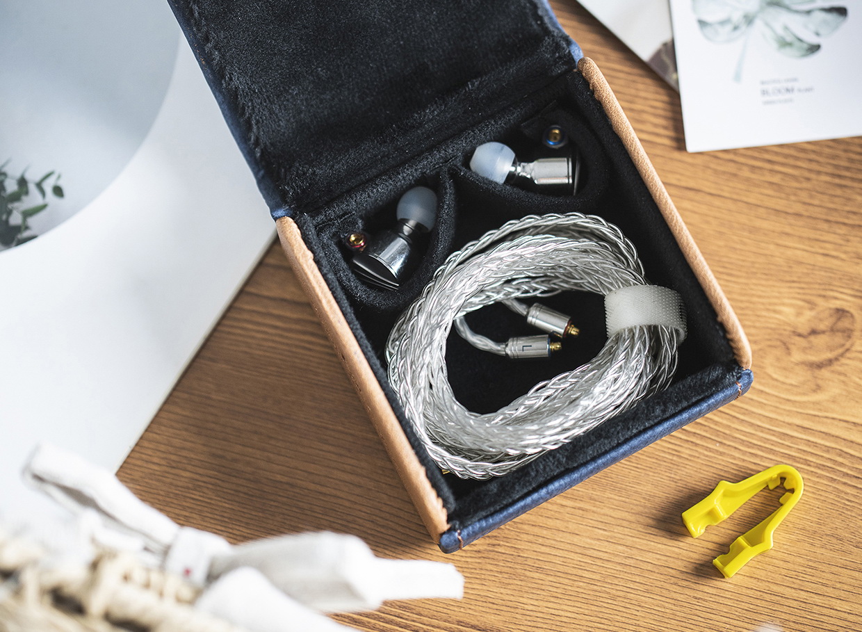 ขาย FiiO HB5 เคสเก็บหูฟังพกพากันกระแทก