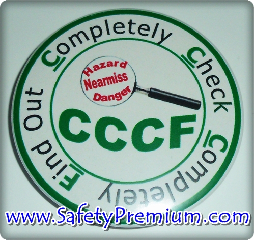 เข็มกลัด CCCF_Completely Check Completely Find out 58mm