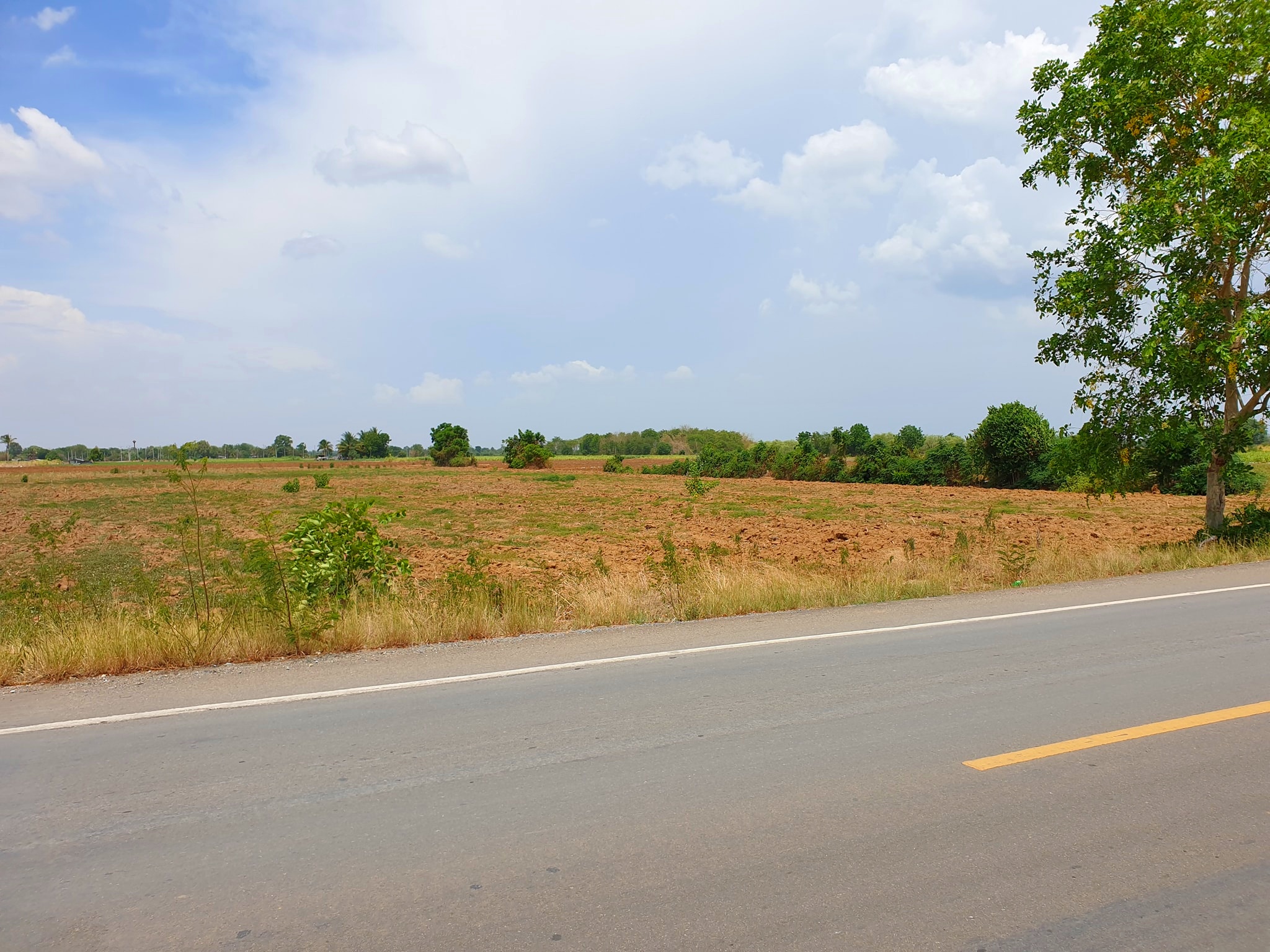 💰ขายแล้ว💰ขายที่ดินราคาถูก สุพรรณบุรี อ.อู่ทอง ดินดี ที่สวย เนื้อที่ 13 ไร่ ไร่ละ 290,000 บาท แบ่งขาย 6 ไร่ ที่ดินติดถนนทางหลวงชนบท 3019 บรรยากาศดี วิวสวย วิวภูเขา