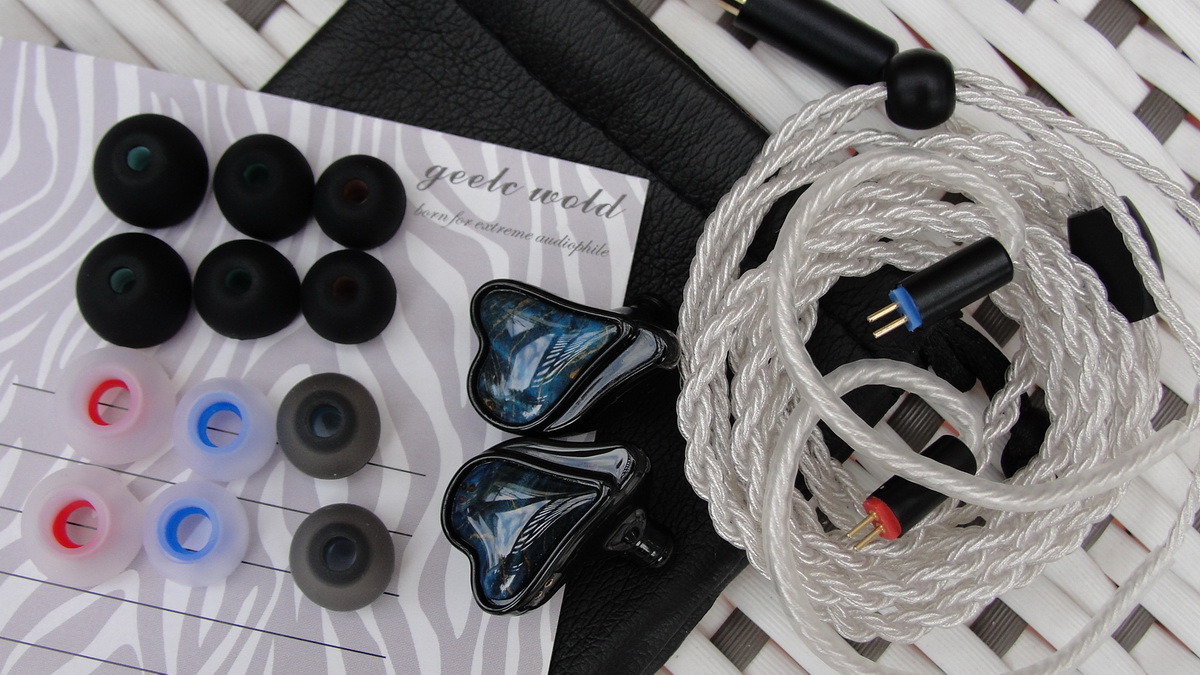 ขาย Geek WOLD GK10 หูฟัง 5 ไดรเวอร์ 2 Piezoelectric+1BA+2DD ประกันศูนย์ไทย