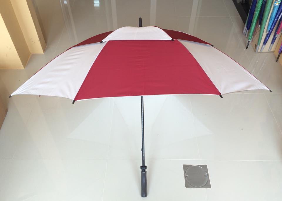 ร่มกอล์ฟ32นิ้ว 2 ชั้น ผ้าร่มเคลือบยูวี สลับสี โครงไฟเบอร์ มือเปิด ด้ามโฟม ปลอกผ้า คละสี