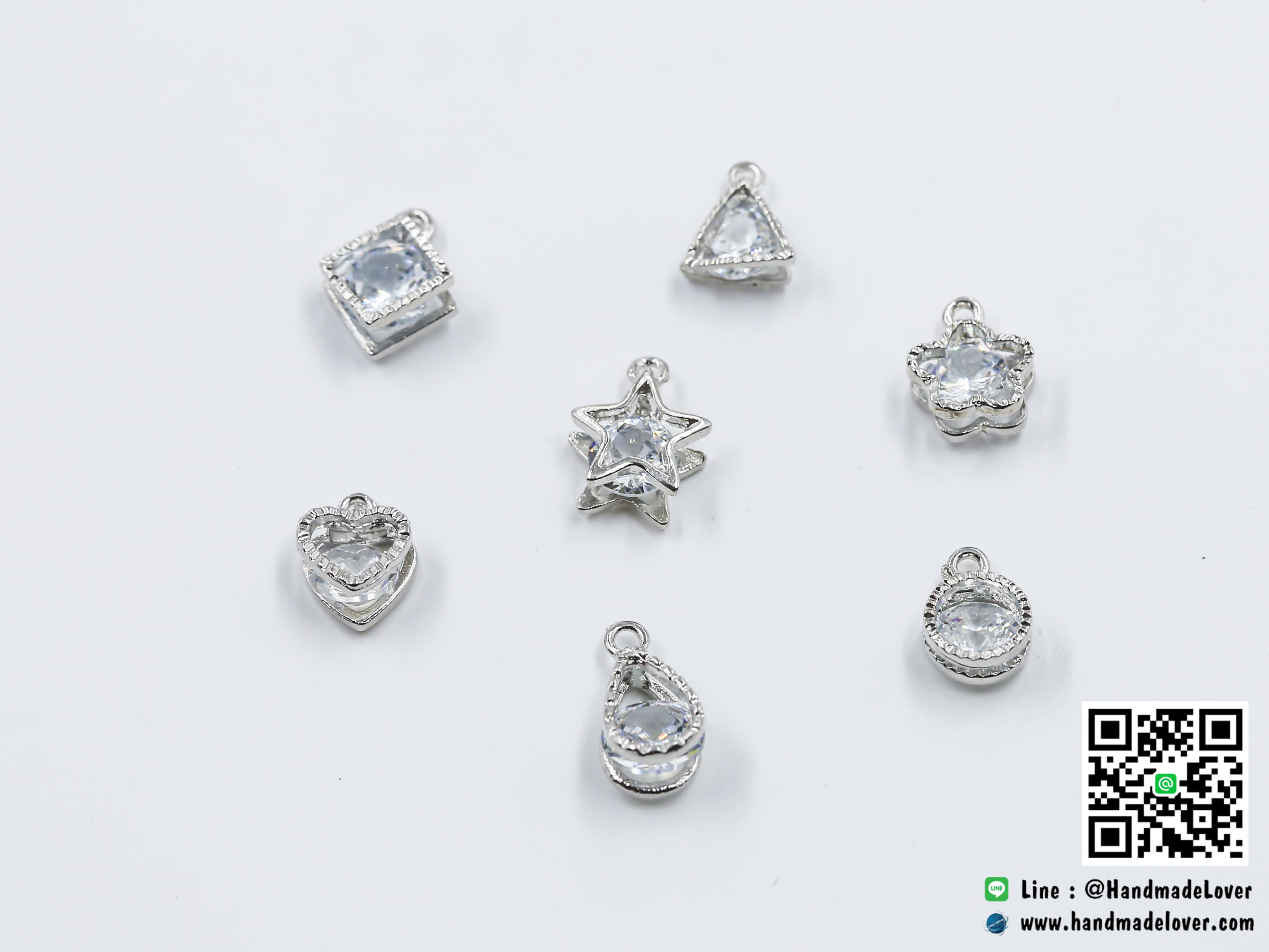 จี้โลหะ สีนิเกิล ประดับเพรช