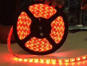 ไฟริบบิ้นสีแดง LED 60 ดวง 5M 12V