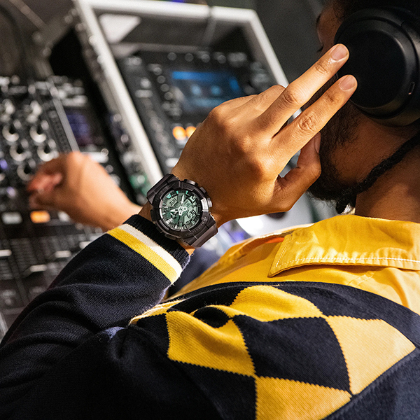 นาฬิกา Casio G-SHOCK Special Color MIDNIGHT FOG series รุ่น GM-110MF-1A ของแท้ รับประกัน1ปี