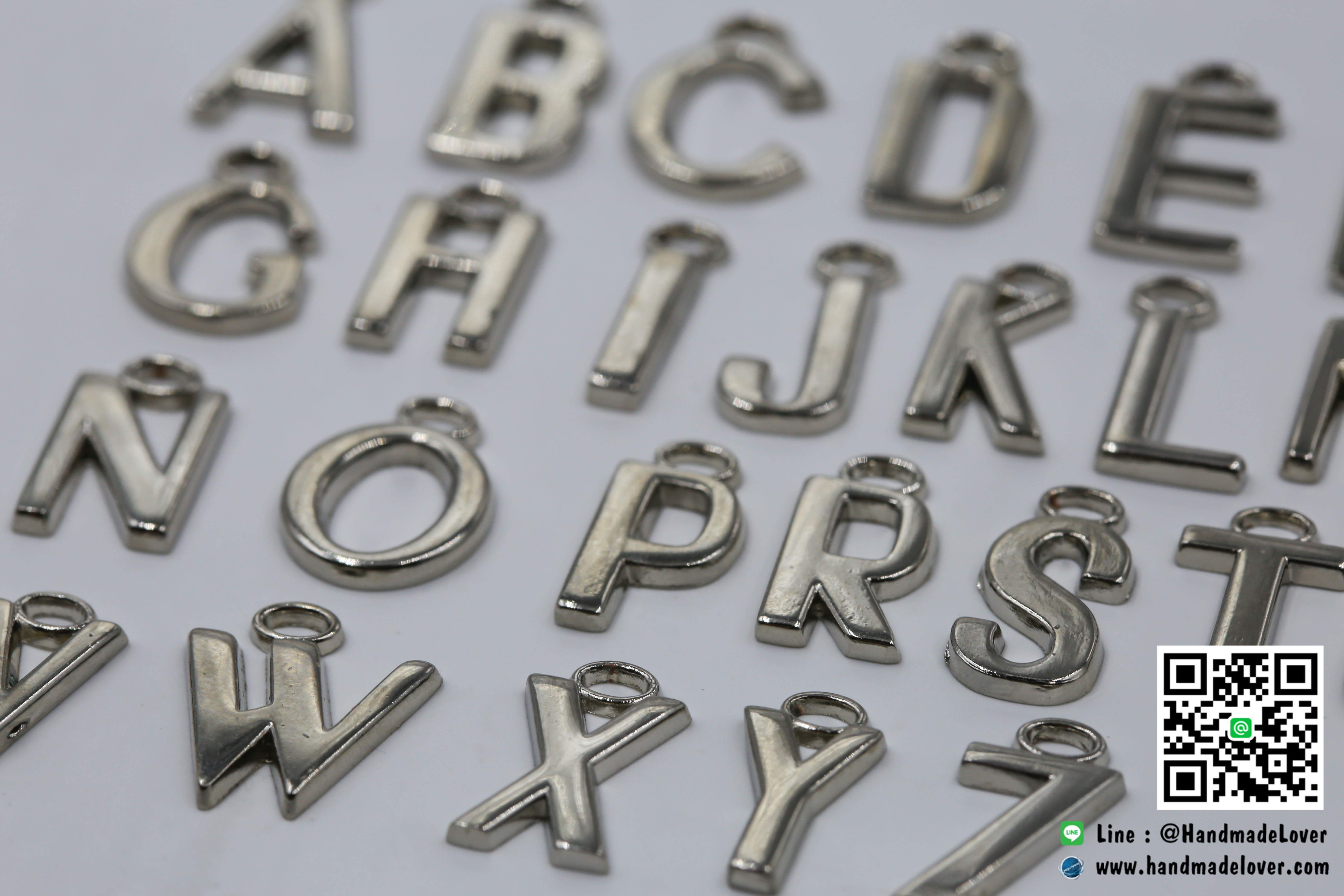 จี้ตัวอักษร โรเดียม รูป ตัว "A-Z" [ใหญ่]