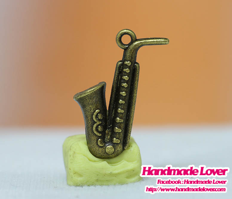 จี้,ตัวห้อยซิป แซ็กโซโฟน