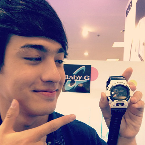 นาฬิกา คาสิโอ Casio G-Shock G-Lide รุ่น GWX-8900B-7 "PANDA"