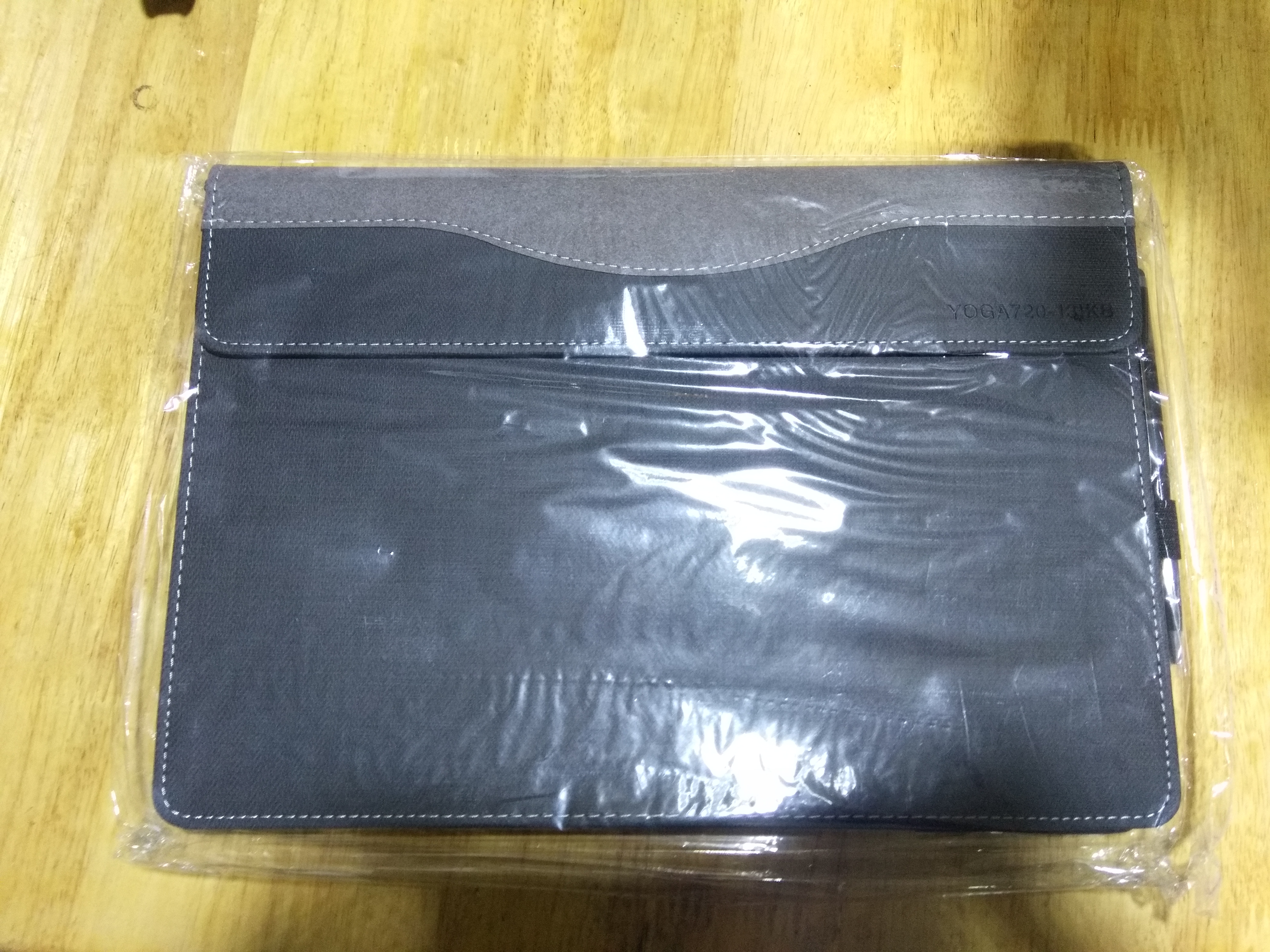 เคสสำหรับ Notebook Lenovo Yoga 720-13 13.3 นิ้ว จาก Veker [Pre-order]