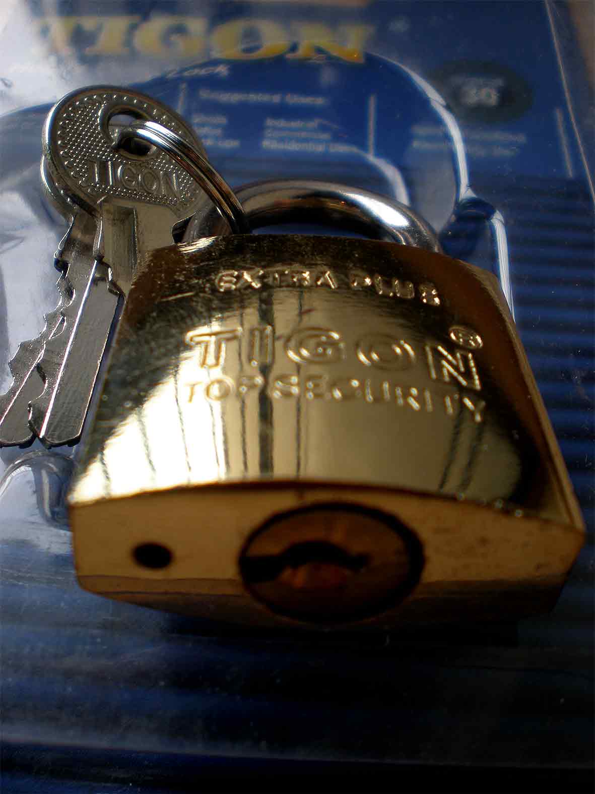 กุญแจ Extra-CR30 พร้อมลูกกุญแจ 3 ชุด