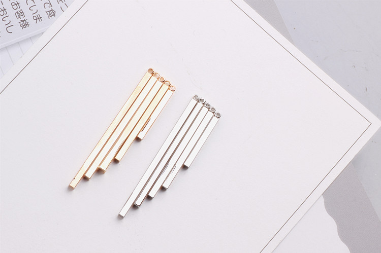 จี้โลหะ สไตล์มินิมอล ( minimal style ) แท่งสีเหลี่ยม สีนิเกิล