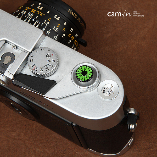 Soft Shutter Release Button รุ่น 10 mm ลายดอกไม้เขียว ใช้กับ Fuji XT20 XT10 XT2 XE2 X20 X100 XE1 Leica ฯลฯ