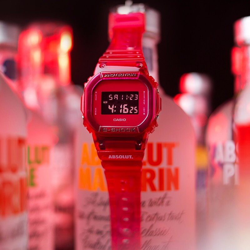 นาฬิกา Casio G-SHOCK x ABSOLUT China Limited Collaboration model รุ่น DW-5600SB-4PRABS (วางขายเฉพาะในจีนเท่านั้น) ของแท้ รับประกัน1ปี