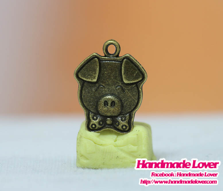 จี้,ตัวห้อยซิป หมูน้อย