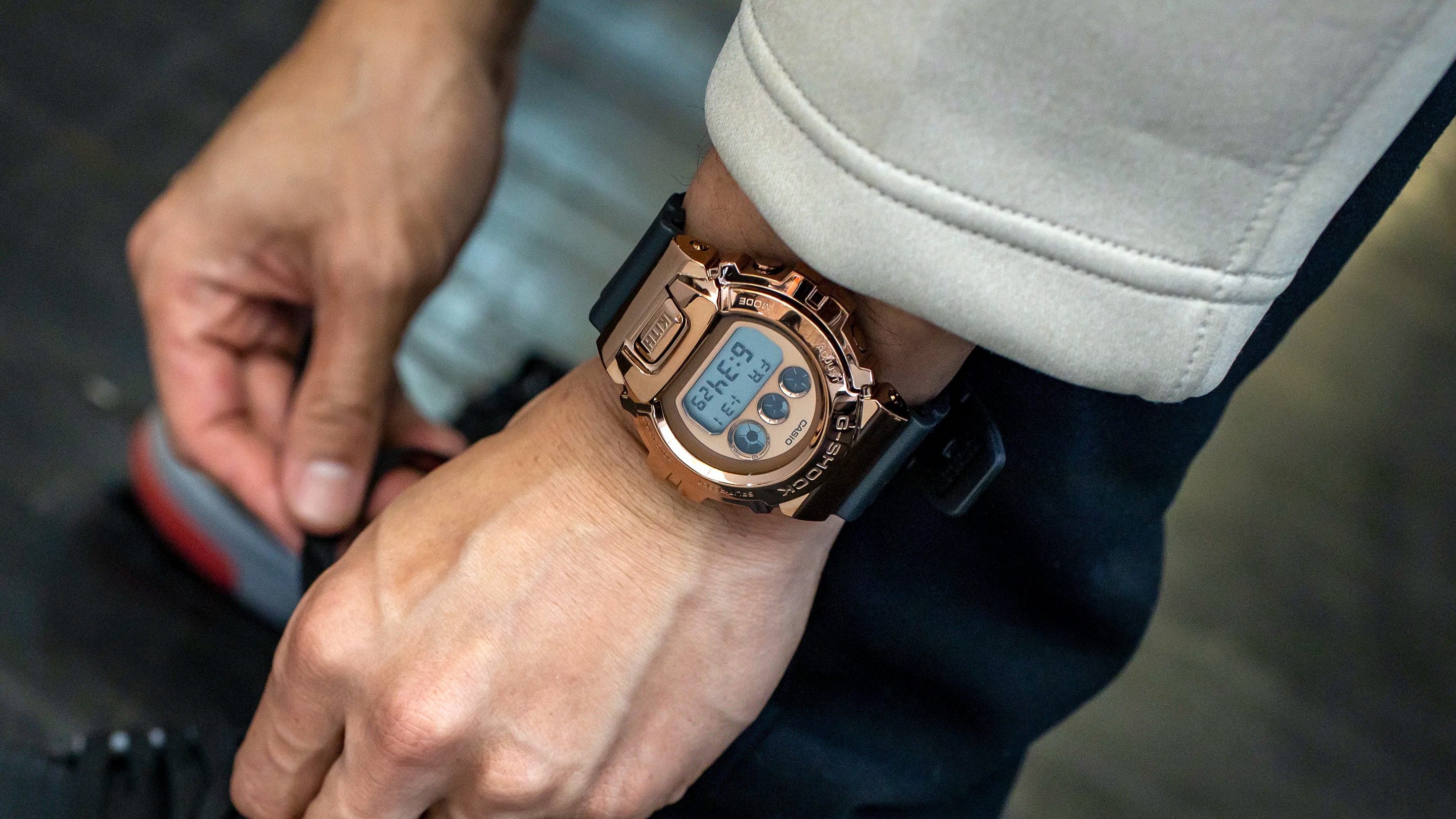 นาฬิกา Casio G-SHOCK x KITH 2020 Collaboration model Limited รุ่น GM-6900KTH-4 (ชุดเซ็ตแถมสาย) ของแท้ รับประกัน1ปี