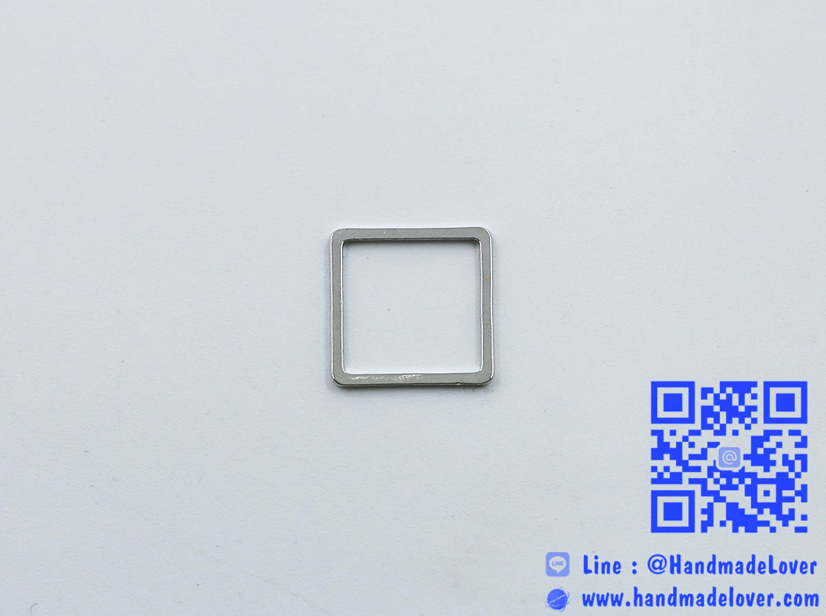จี้โลหะ สไตล์มินิมอล ( minimal style ) รูปสี่เหลี่ยม สีนิเกิล ขนาด 12 mm.