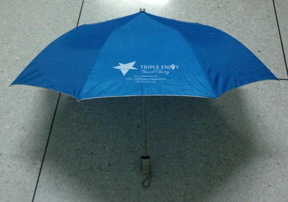 ร่มพับ 2 ตอน มือเปิด ผ้าUV โครงโลหะ ปลอกผ้า คละสี สกรีนโลโก้