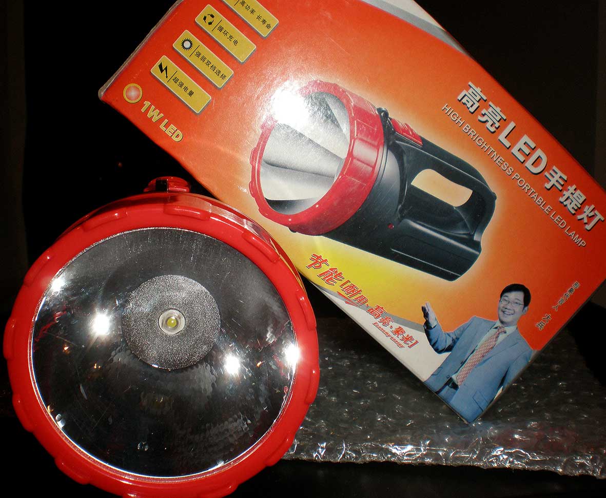 ไฟฉาย LED YG-5515 ไฟฉายหลอด LED 1 ดวง ชาร์จไฟบ้านได้ YG5515