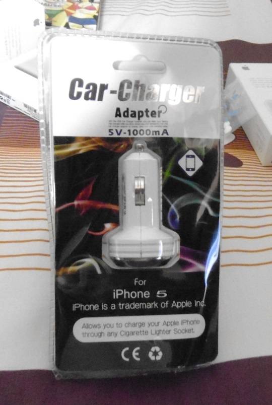 ขายที่ชาร์จบนรถสำหรับ iPhone5 Car Charger ผ่านสาย Lightning Cable ในตัว