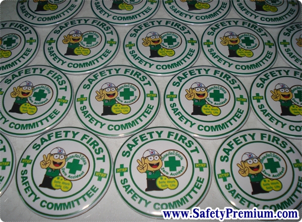 ตัวอย่างเข็มกลัด Safety Committee 58mm