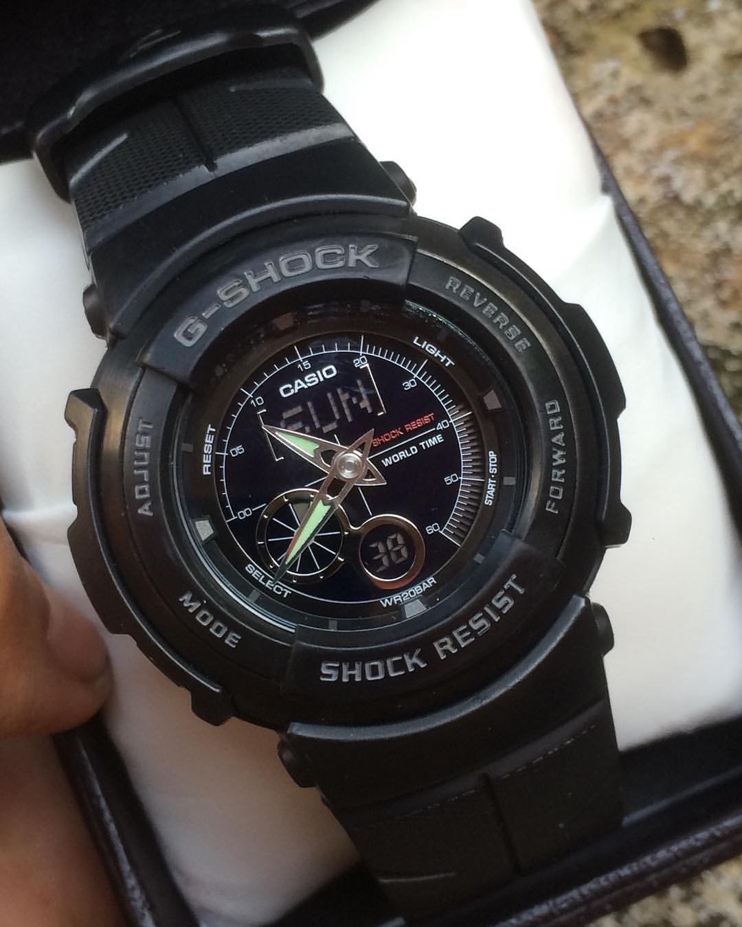 นาฬิกา คาสิโอ Casio G-Shock Standard Analog-Digital รุ่น G-301B-1A "G-Spike BLACK OUT" หายาก