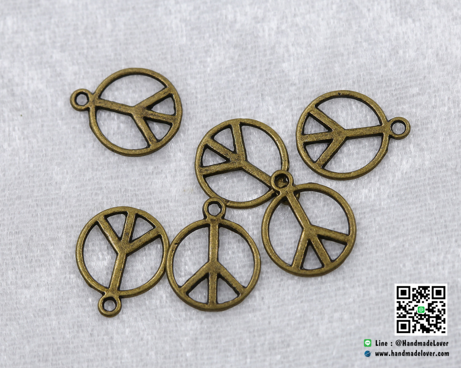 จี้โลหะ สีทองรมดำ รูปพีช (เล็ก)