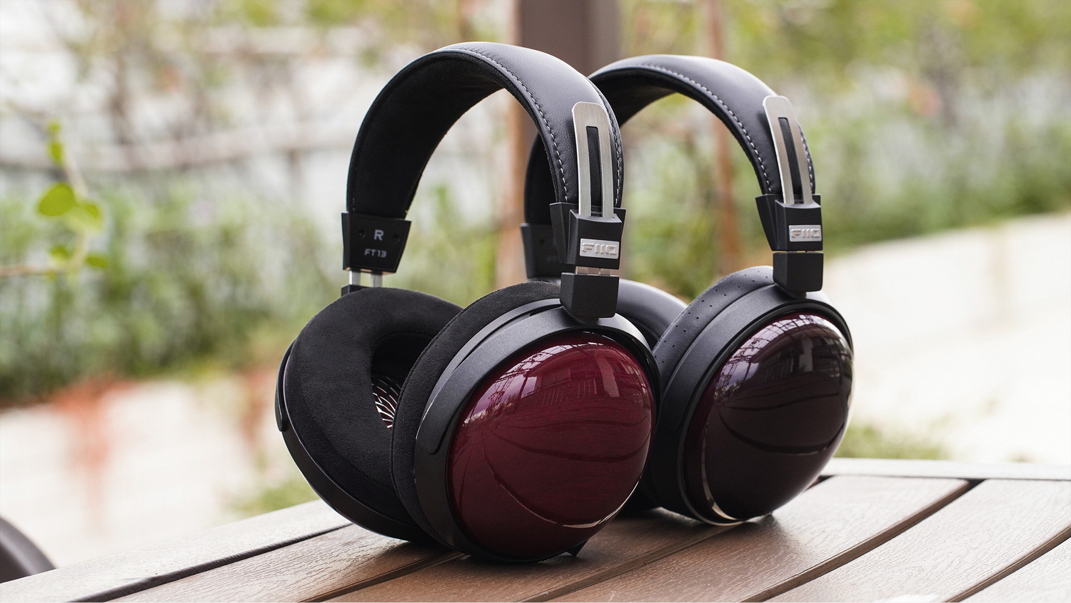 FiiO FT13 หูฟังเฮดโฟนบอดี้ไม้ สัมผัสหรูหรา คุณภาพเสียงที่เป็นเอกลักษณ์ ประกันศูนย์ไทย