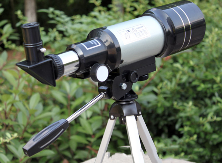 กล้องดูดาว 300*70 (แบบหักเหแสง)
