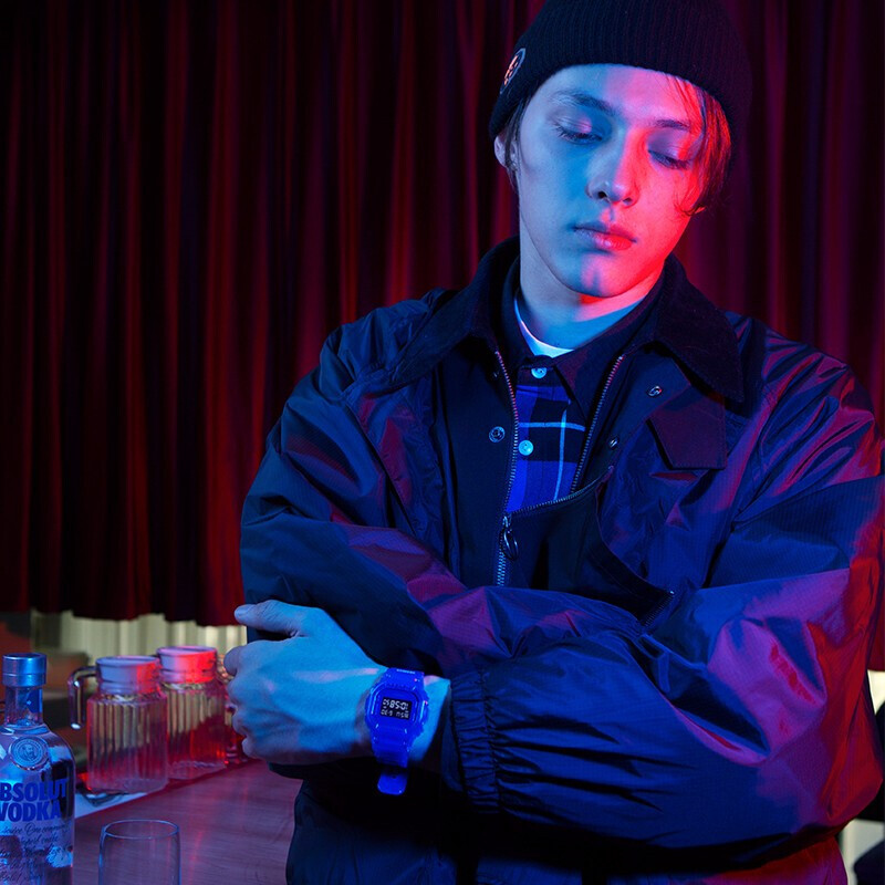 นาฬิกา Casio G-SHOCK x ABSOLUT China Limited Collaboration model รุ่น DW-5600SB-2PRABS (วางขายเฉพาะในจีนเท่านั้น) ของแท้ รับประกัน1ปี