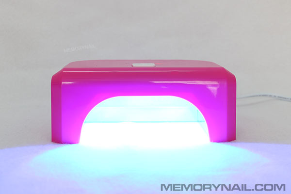 เครื่องอบเจล LED สี่เหลี่ยมขนาดกลาง สีชมพู อบสีเจลทาเล็บ / อุปกรณ์ทำเล็บ