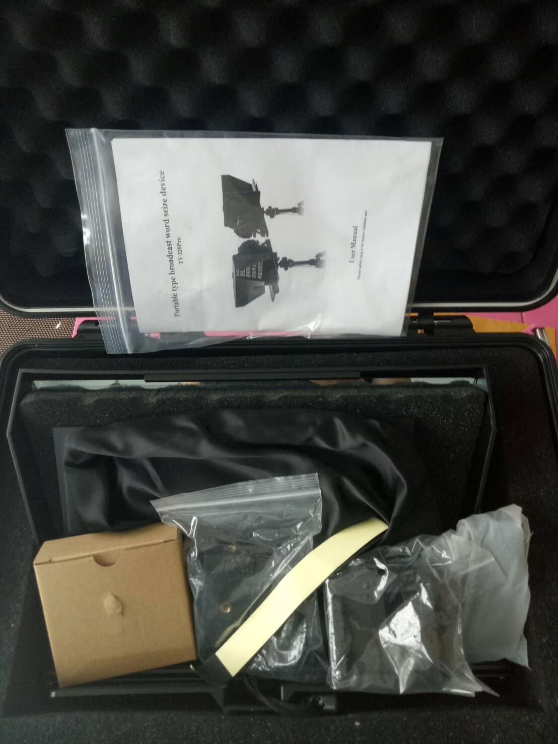 Studio Teleprompter Portable for Smartphone Tablet