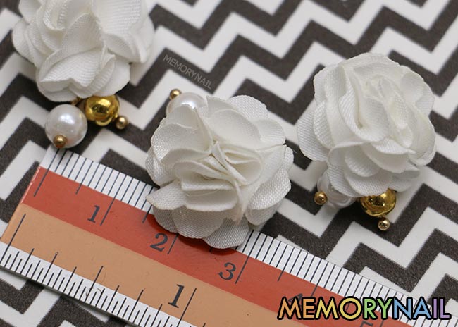 ดอกไม้ แม่เหล็ก,Flower magnets