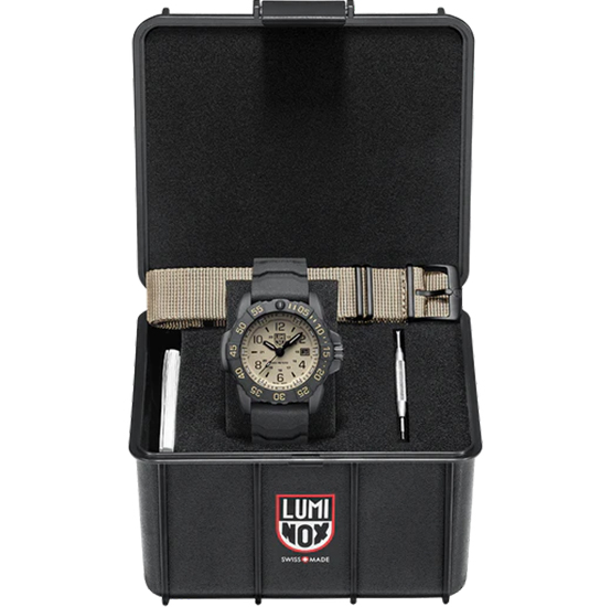 นาฬิกา Luminox Navy Seal Lm3251.cbnsf.set Black Rubber Strap Men Watch รุ่น XS.3251.CB.NSF สีครีม