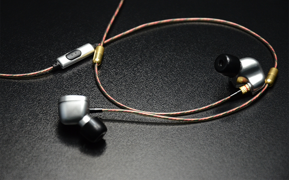 ขาย หูฟัง KZ ATE (มีไมค์ในตัว) หูฟัง อินเอียร์ In-ear รุ่นใหม่ Super Bass ตัดเสียงรบกวนได้ดี คุณภาพระดับ military-grade รองรับ Mobile Phone iOS Android