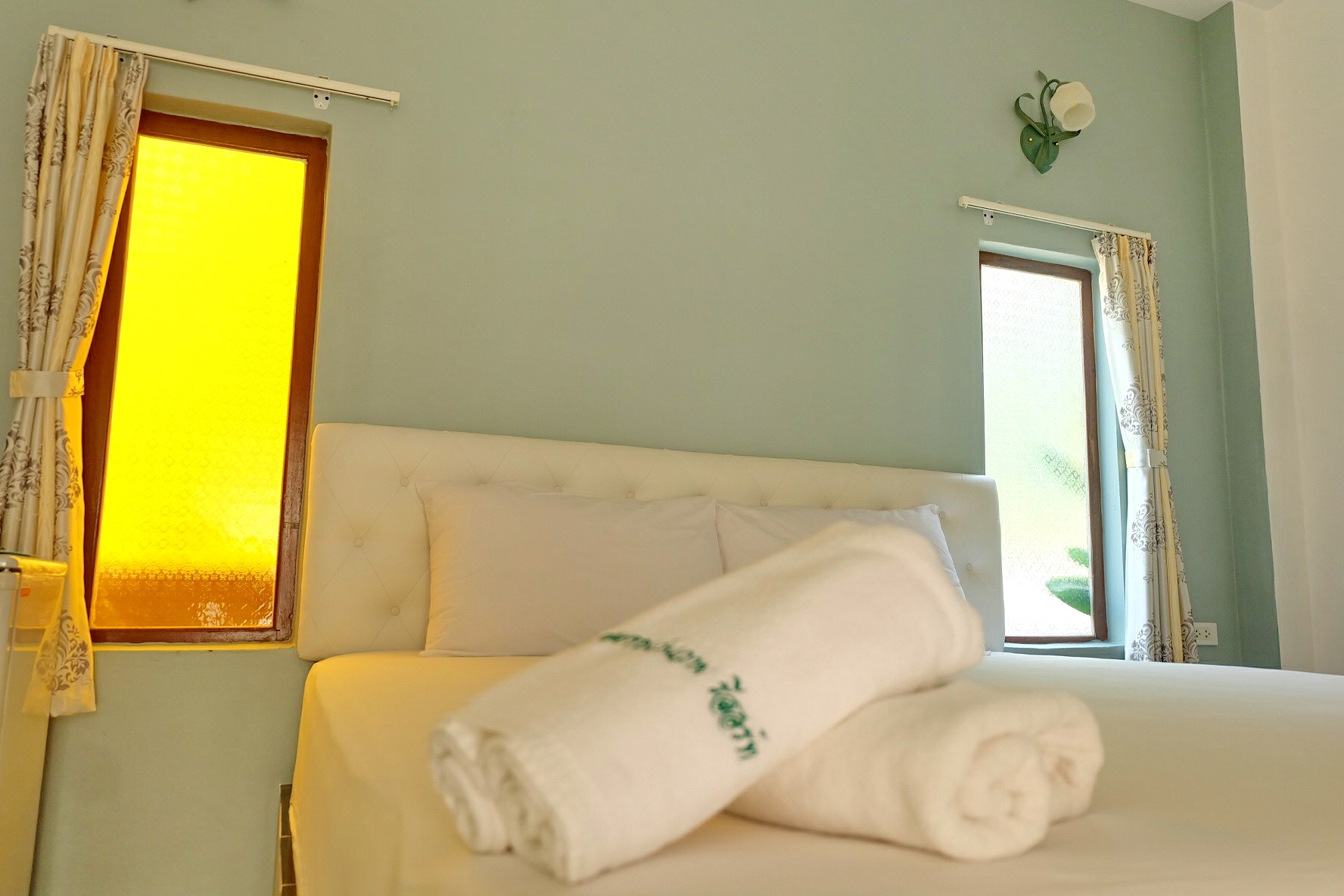 ขายรีสอร์ทหรูสไตล์วินเทจ 2 ไร่ อยู่ใจกลางเมืองสุพรรณ บนถนนทางหลวงหมายเลข 340 บางบัวทอง – สุพรรณบุรี พร้อมดำเนินกิจการต่อได้เลย สวย หรู บรรยากาศดีมาก