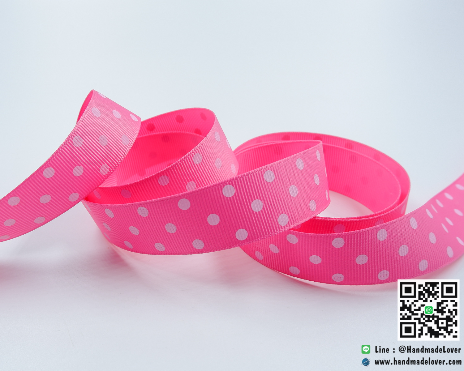 ริบบิ้นผ้าสีชมพู พิมพ์ลายจุด ขนาด 22 มิล