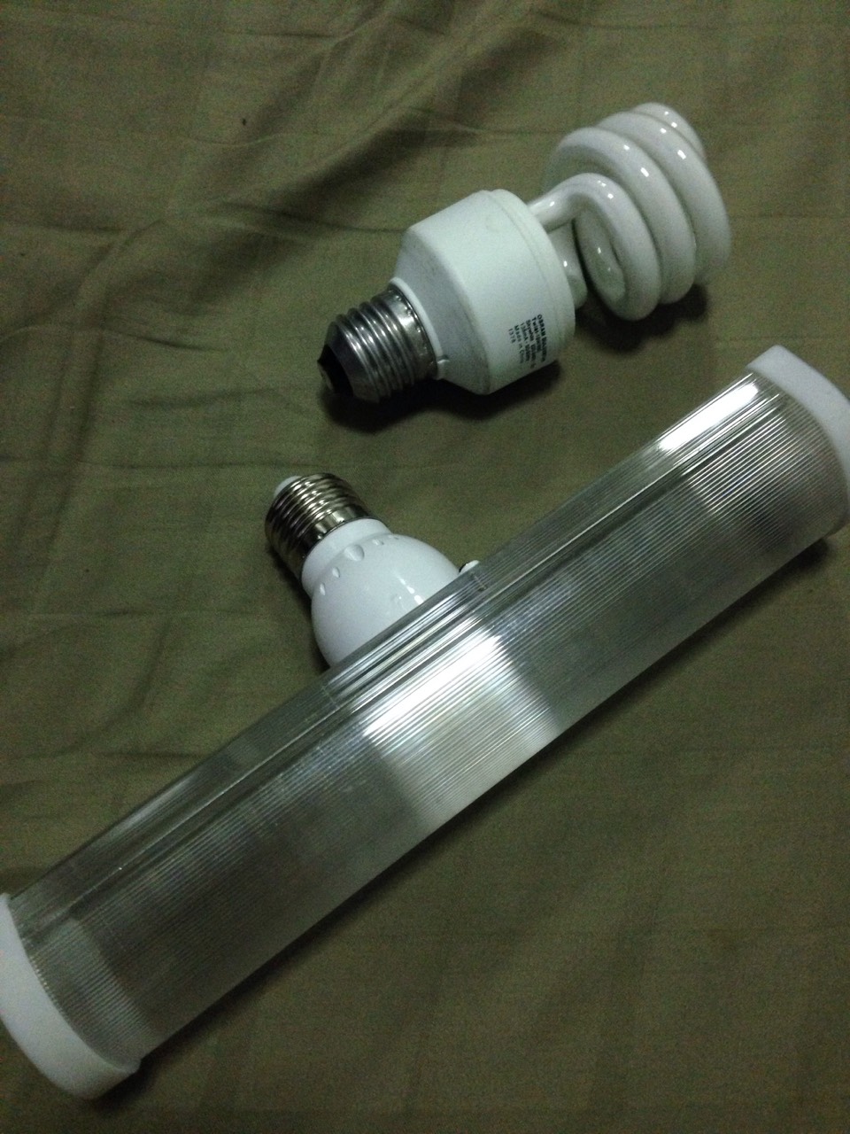 หลอดไฟท่อน แบบสั้น หลอด LED 5 W.