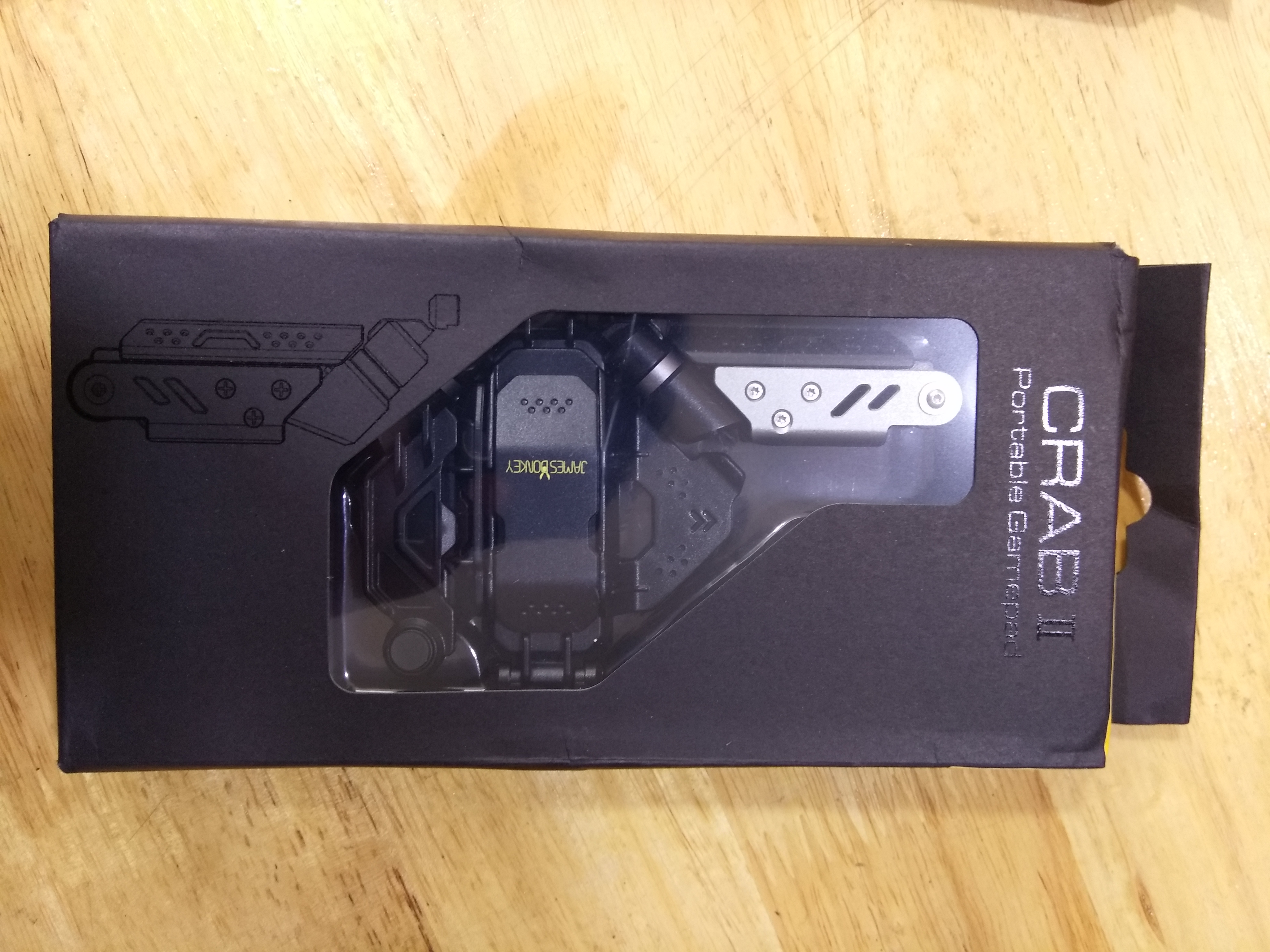 CRAB II อุปกรณ์เสริมสำหรับเล่นเกมบนมือถือ รองรับมือถือขนาด 4.7-6" [Pre-order]