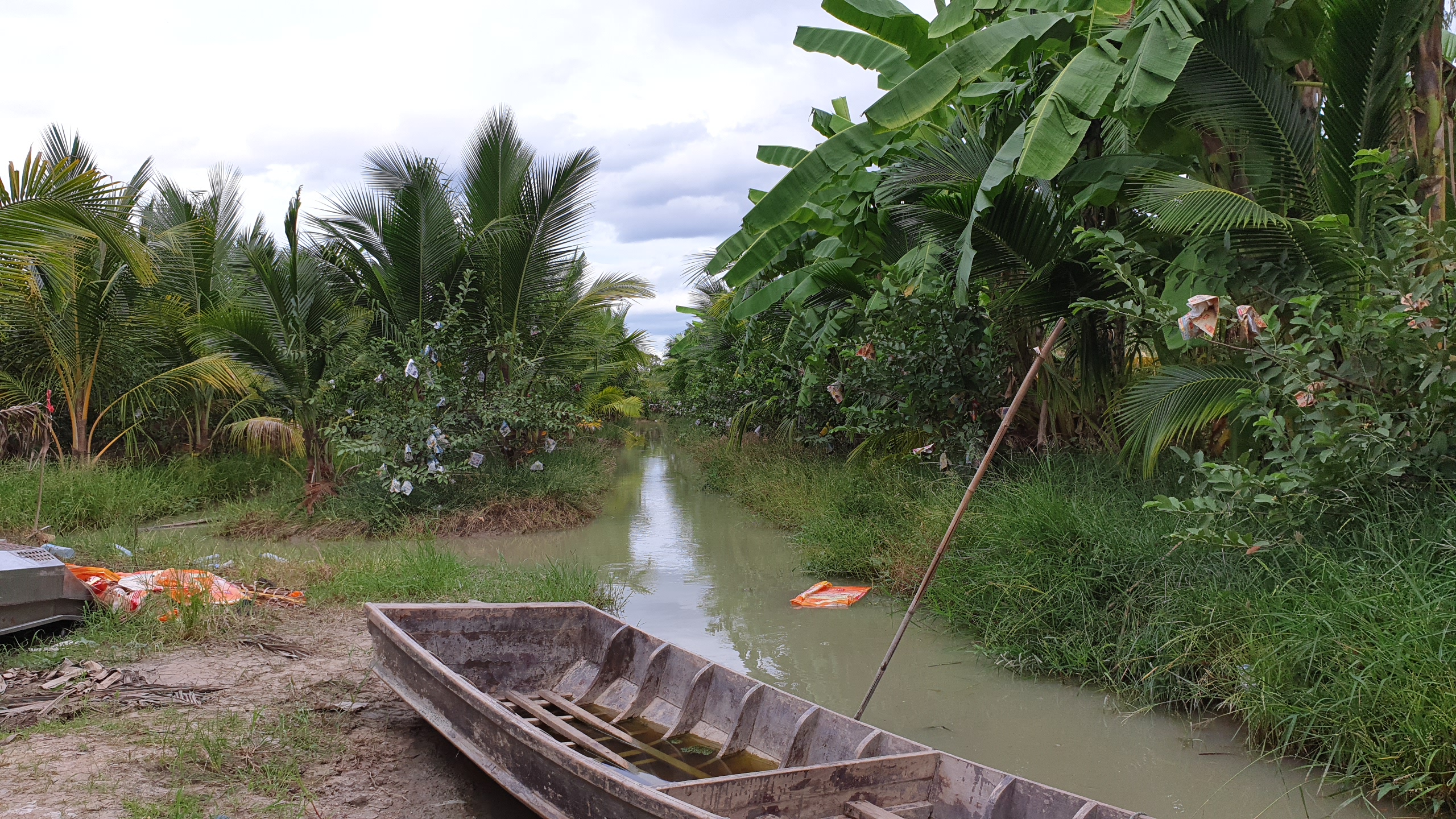💰ขายแล้ว💰ขายที่ดินสวนมะพร้าวน้ำหอม อ.อู่ทอง จ.สุพรรณบุรี เนื้อที่ 20 ไร่ พร้อมบ้านสวยพร้อมอยู่ ขายยกแปลง 12 ล้าน บรรยากาศดี สงบ ร่มรื่น น้ำท่า อุดมสมบูรณ์