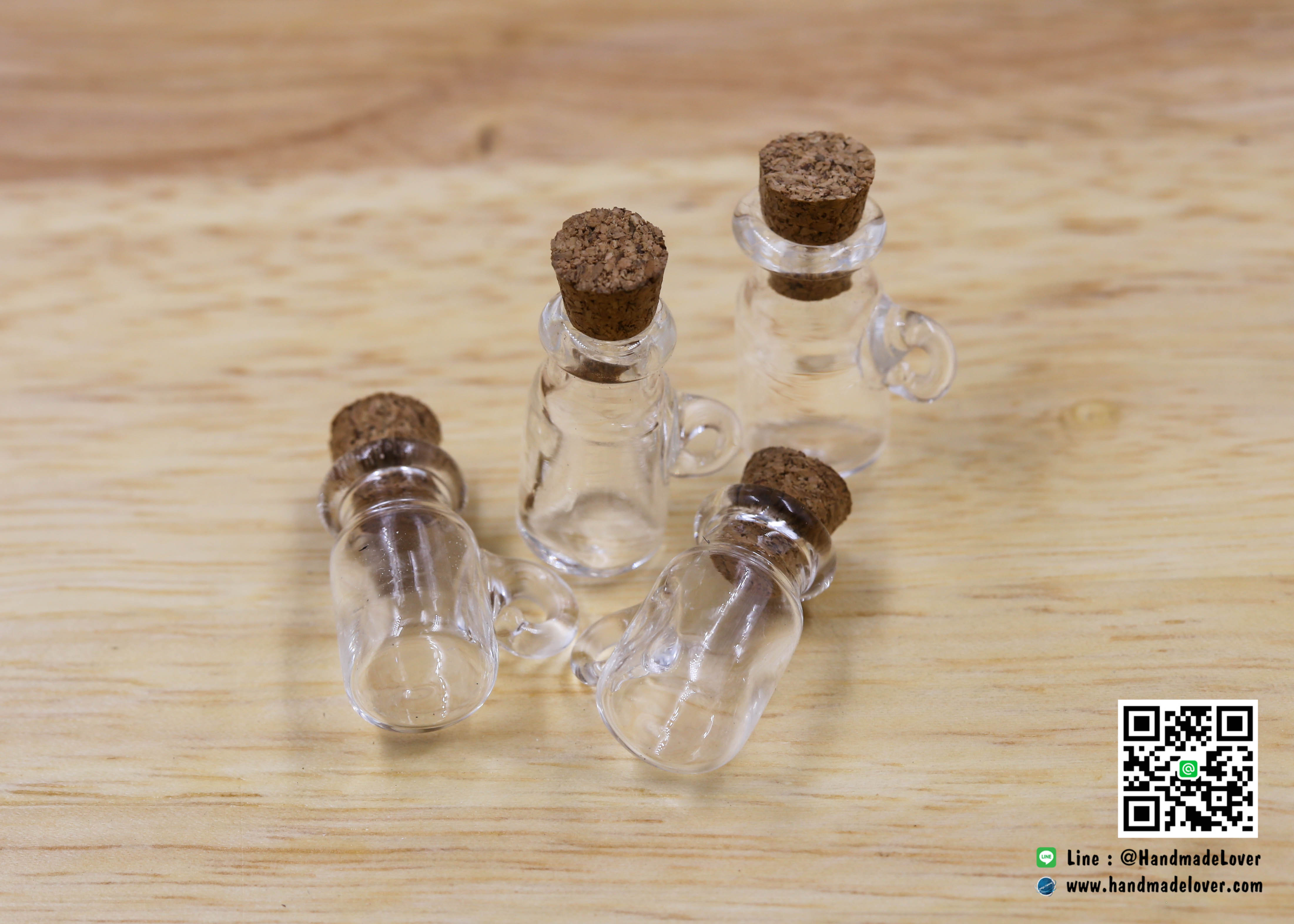 ขวดแก้วจิ๋ว ขนาด 11 x 20 มม (1 ml) (ฝาจุกไม้ก๊อก)