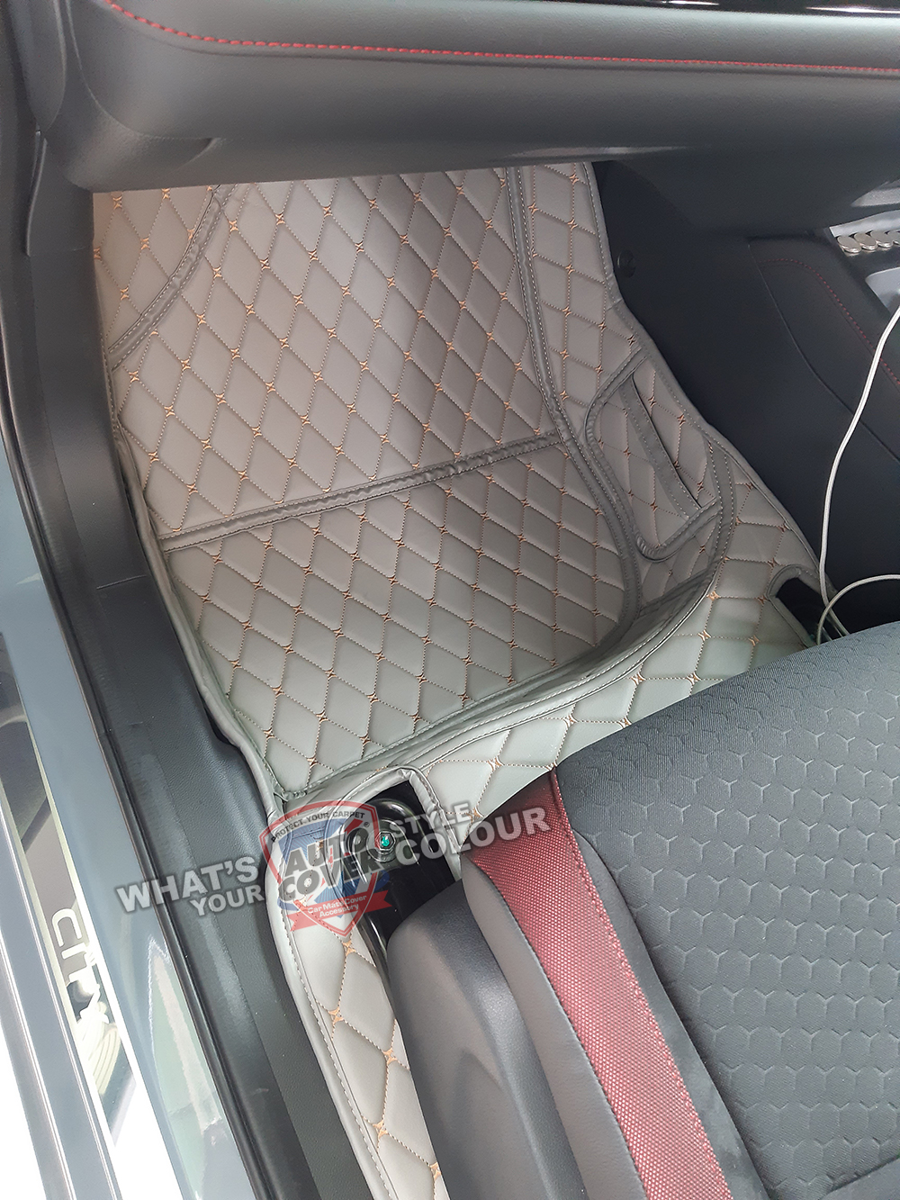 พรมปูพื้นรถยนต์ 6D รถ HONDA ALL NEW CITY HATCHBACK ปี 2021-2026 พรมรถยนต์ ชุดภายในห้องโดยสาร จำนวน 3 ชิ้น
