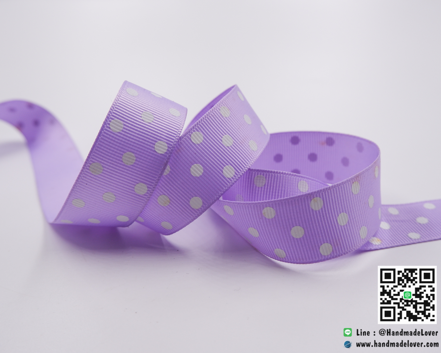 ริบบิ้นผ้าสีม่วง พิมพ์ลายจุด