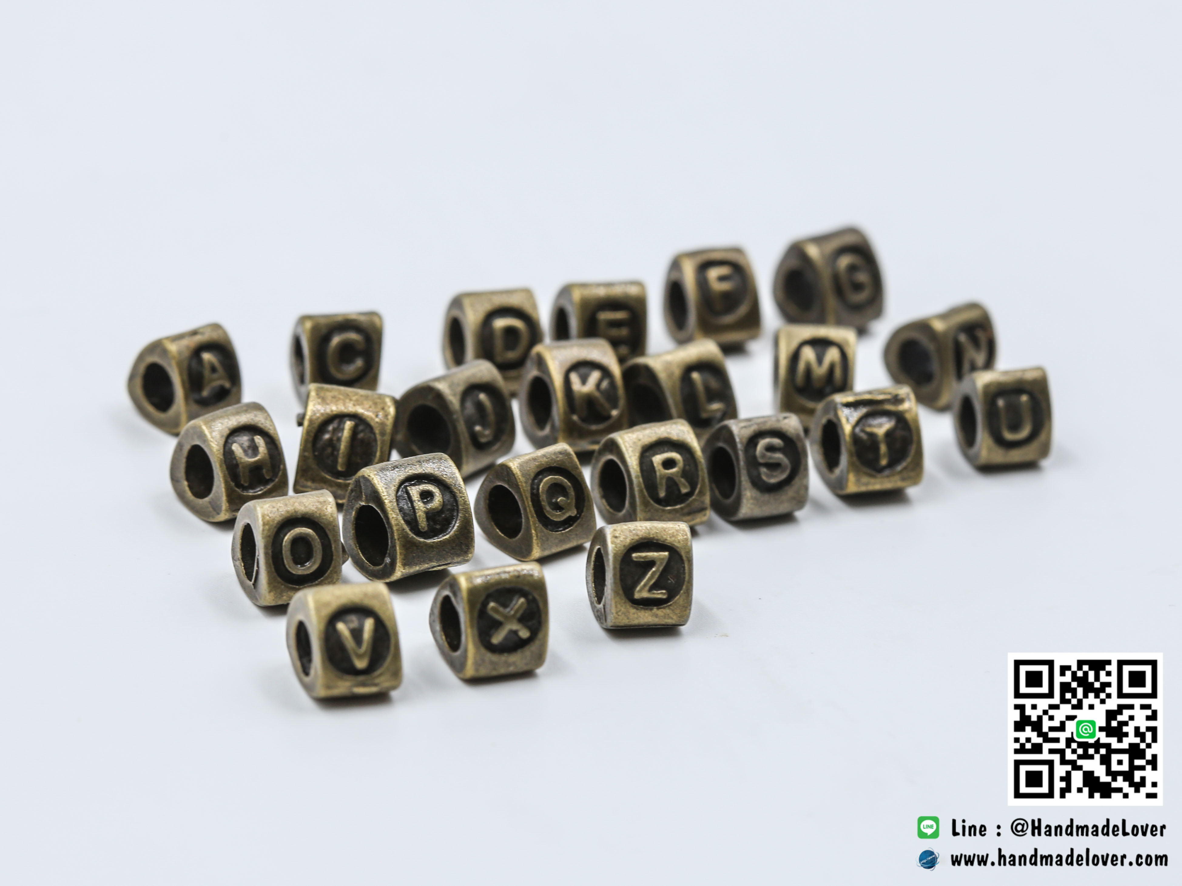 จี้,ตัวห้อยซิปโลหะ ตัวอักษร สีทองรมดำ แบบสอด